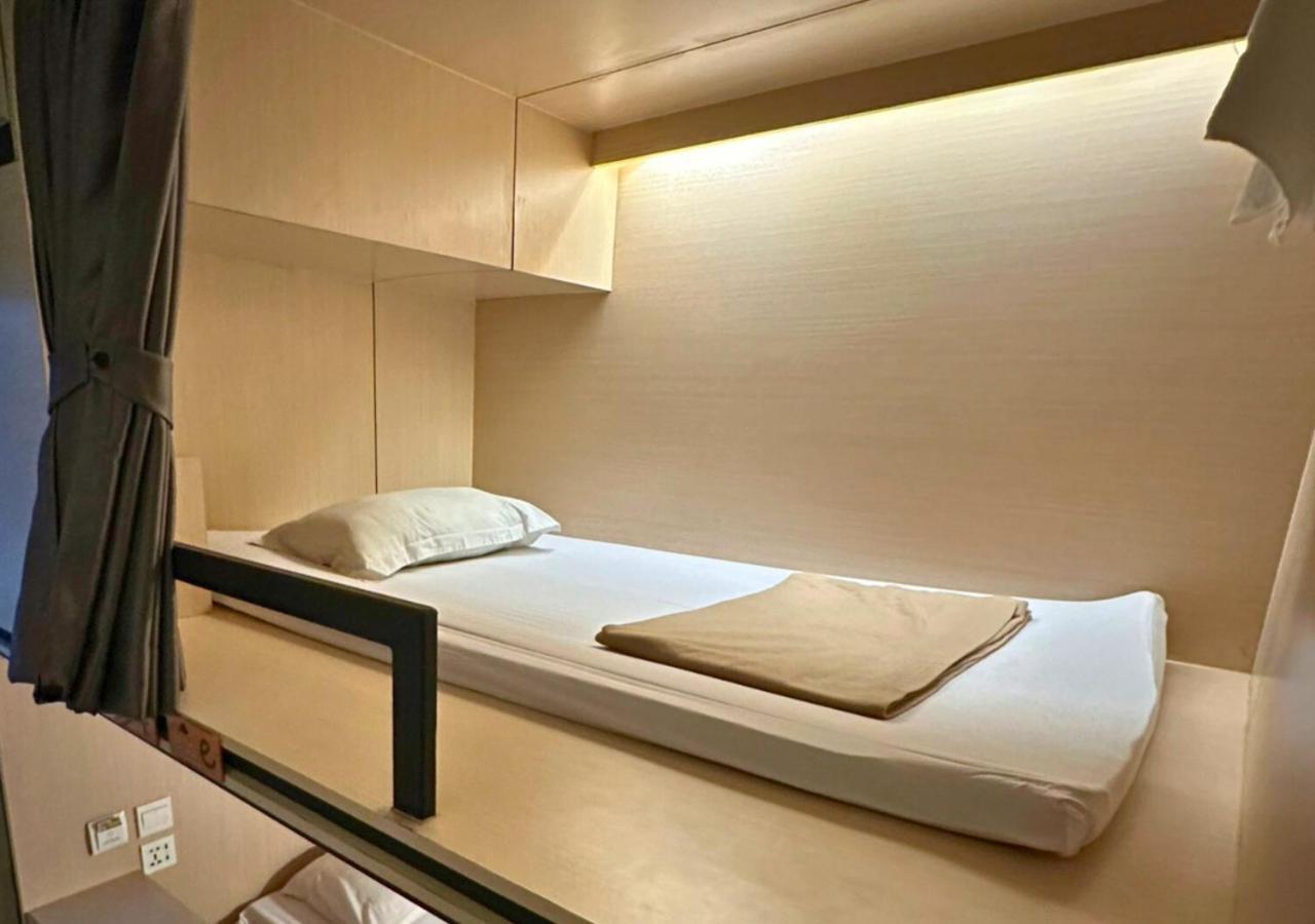 Cubic Bed Pratunam Bangkok Eksteriør bilde